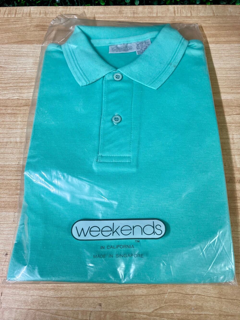 Weekends Blue Dress Shirt Men’s size Medium.